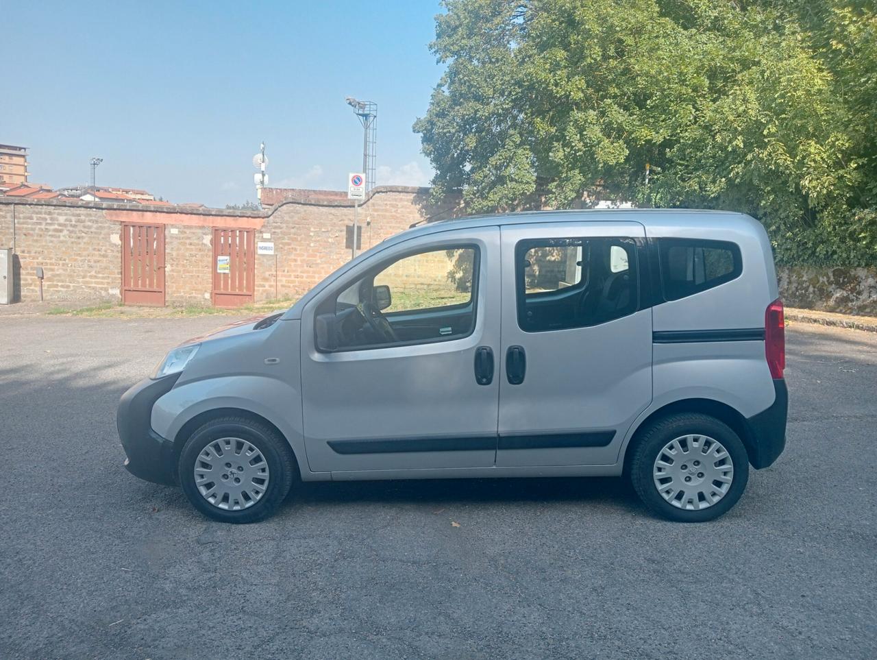 Peugeot Bipper Tepee 1.3 HDi 75 autocarro 4 posti