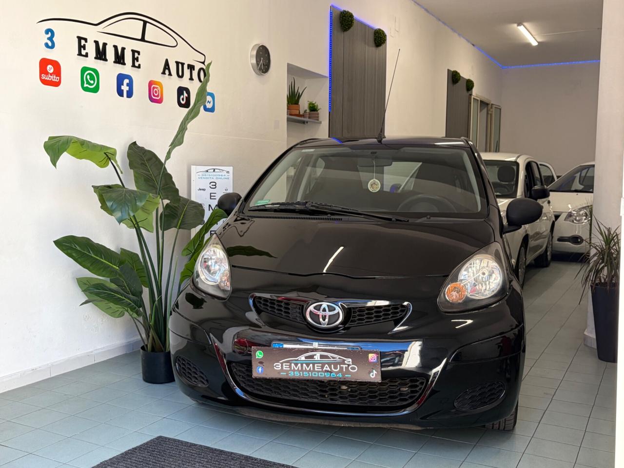 Toyota Aygo 1.0 COMPRESO PASSAGGIO DI PROPRIETÀ