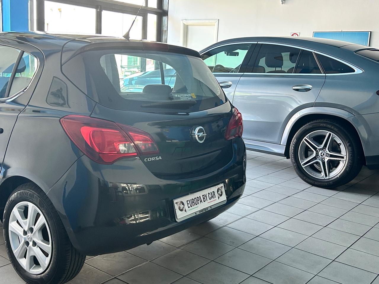 Opel Corsa 1.2 5 porte