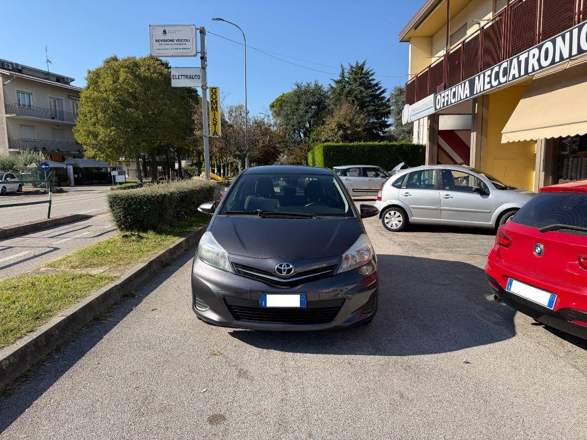 TOYOTA - Yaris - 1.0 3 porte Active NEOPATENTATI