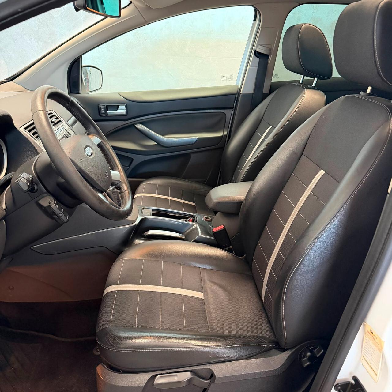Ford KUGA 2.0 TDCI 4X4 TITANIUM GANCIO TRAINO
