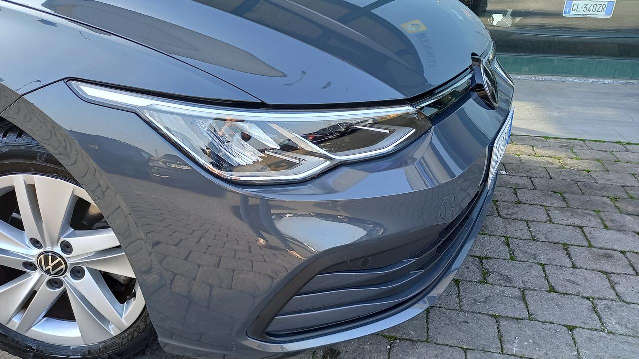 Volkswagen Golf 1.0 eTSI EVO DSG Life