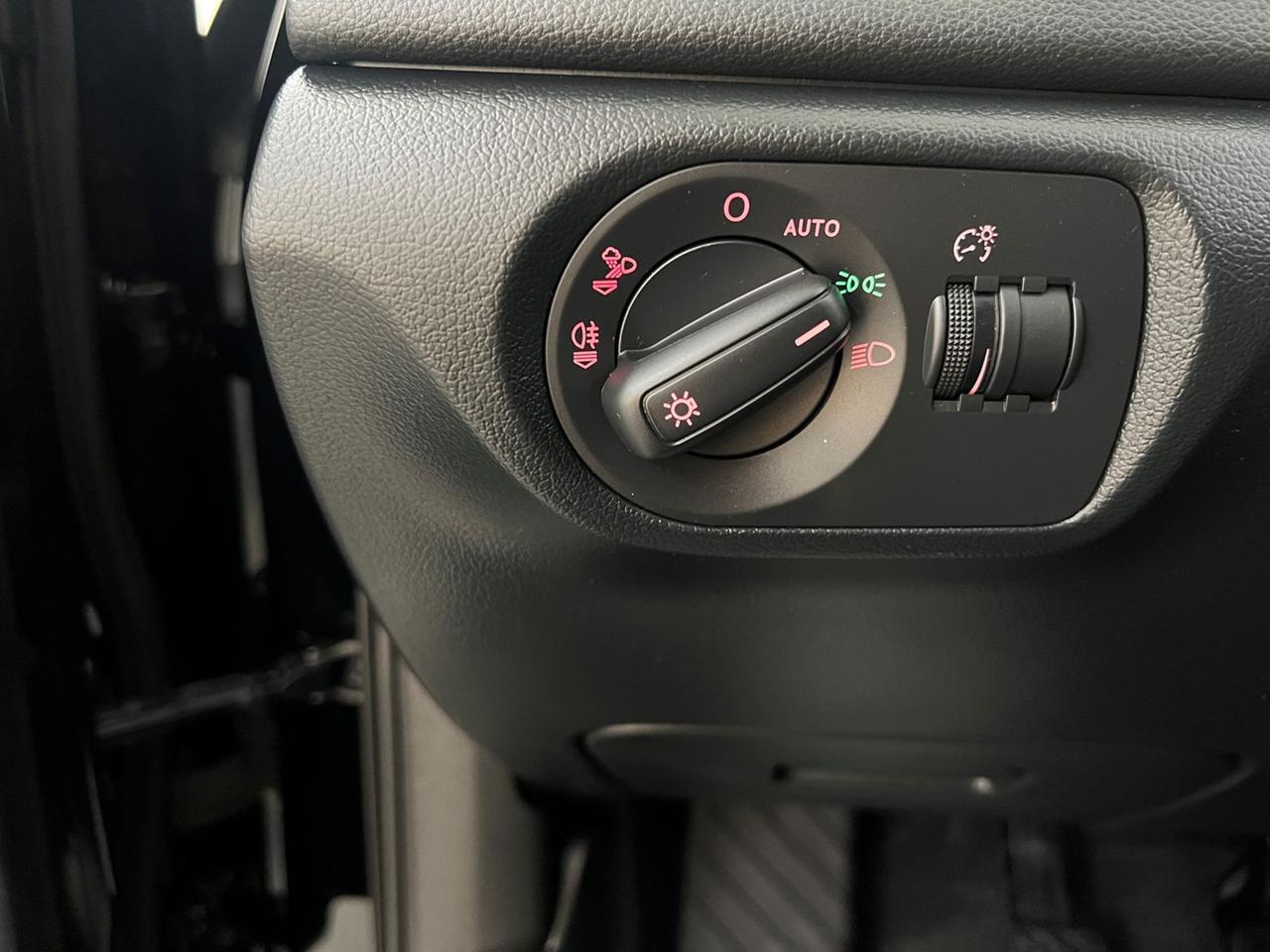 AUDI Q3 I 2015 Q3 2.0 tdi Business 120cv