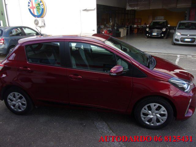 TOYOTA Yaris 1.5 5 porte LOUNGE