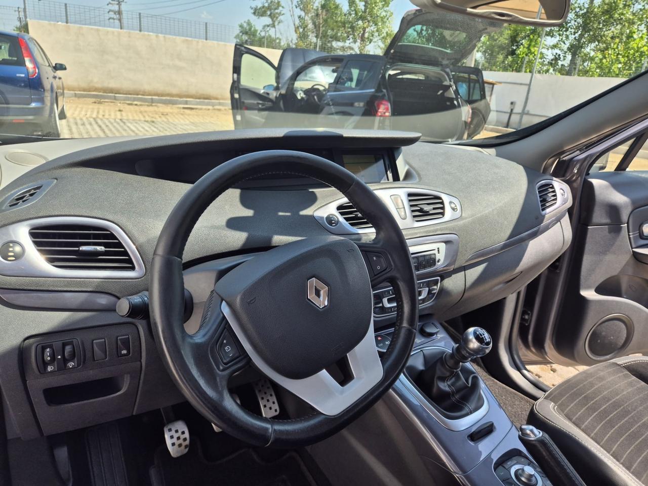 Renault Scenic Scénic XMod 1.5 dCi 110CV CROSS