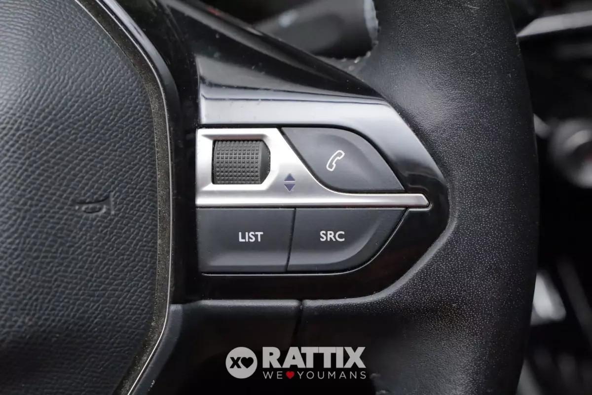 Peugeot e-208 motore elettrico 100kW Allure