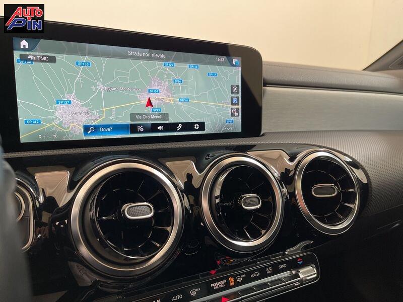 Mercedes-Benz CLA S.Brake 180 d AutoCLA matic Shooting Brake *Tetto*Cerchi*