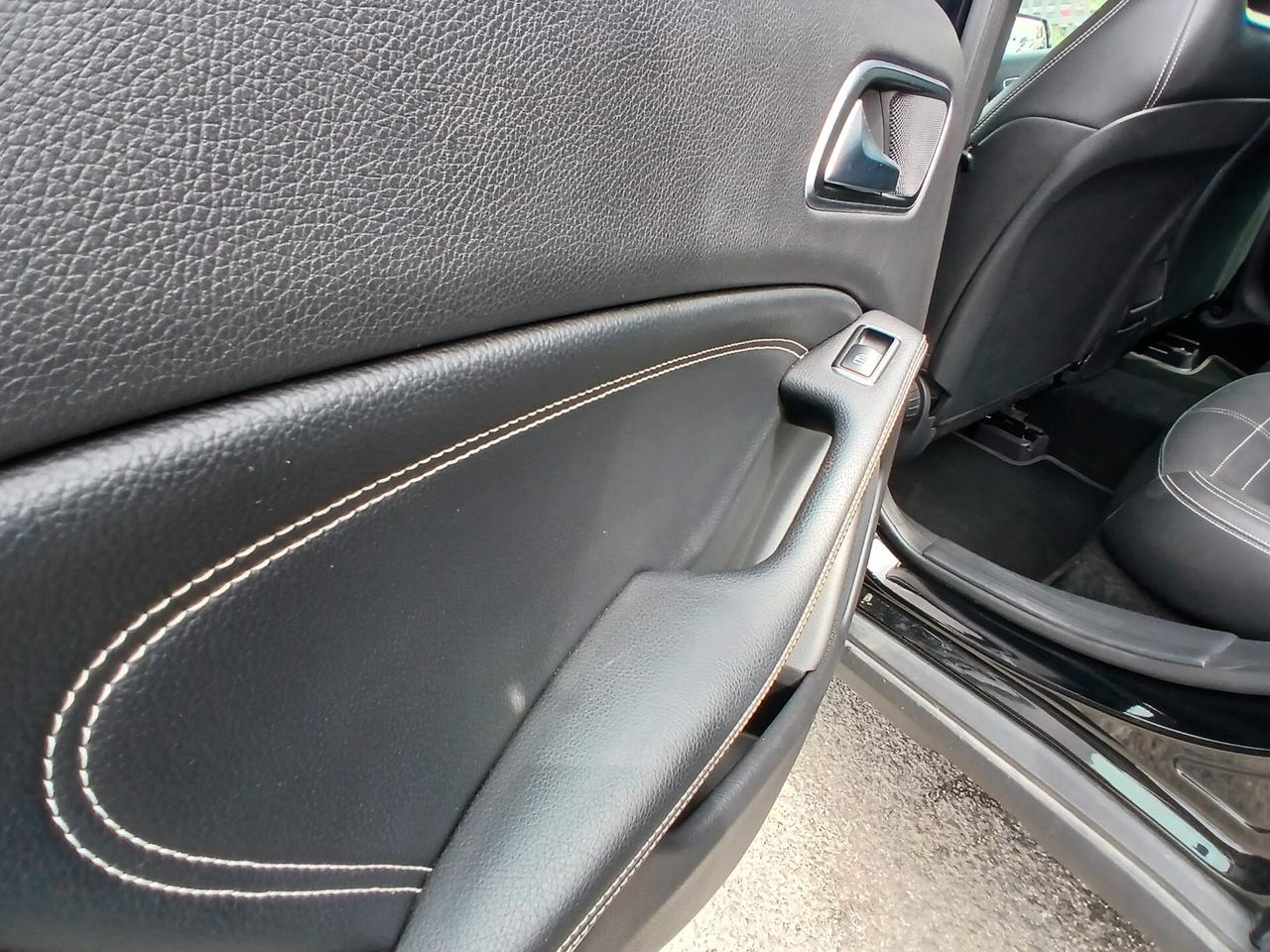 Mercedes-benz GLA 180 d Premium