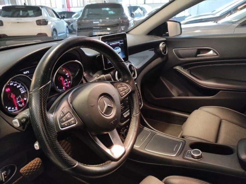 Mercedes-Benz Classe CLA (C/X117) - CLA 200 d Automatic Business Extra
