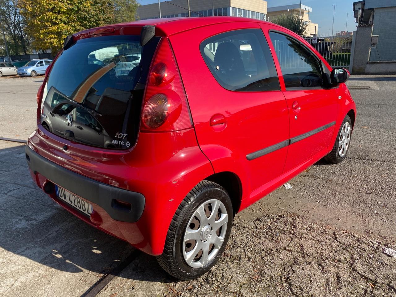 Peugeot 107 1.0 68CV 5p. Sweet Years