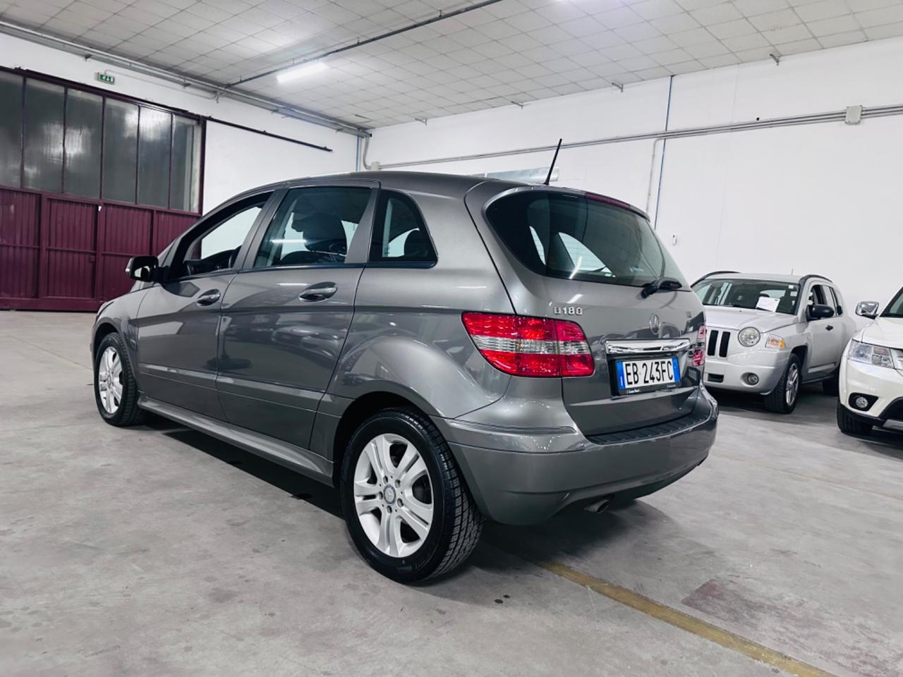 Mercedes-benz B 180 BlueEFFICIENCY Premium