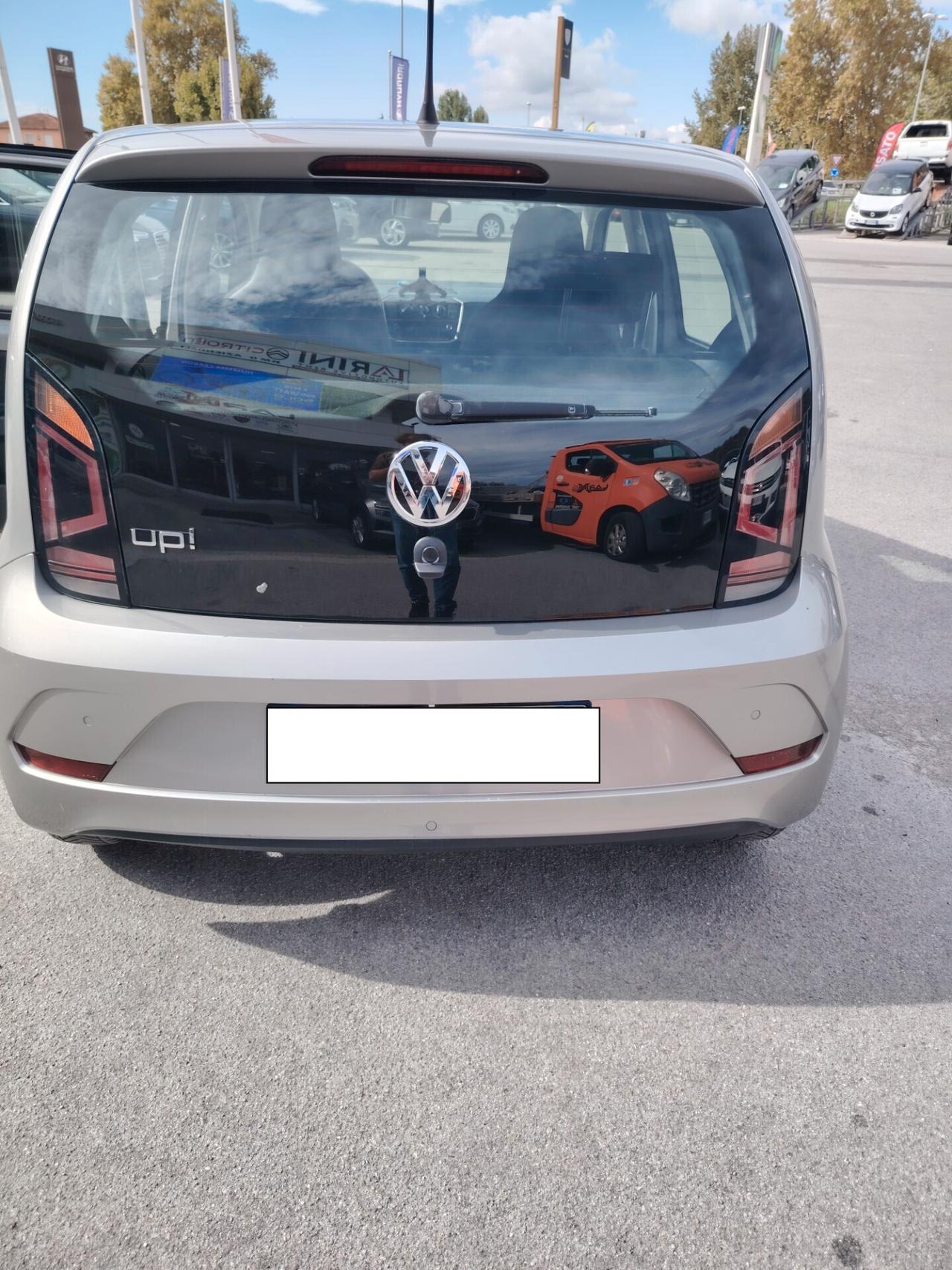 Volkswagen up! 1.0 5p. move - NEOPATENTATI