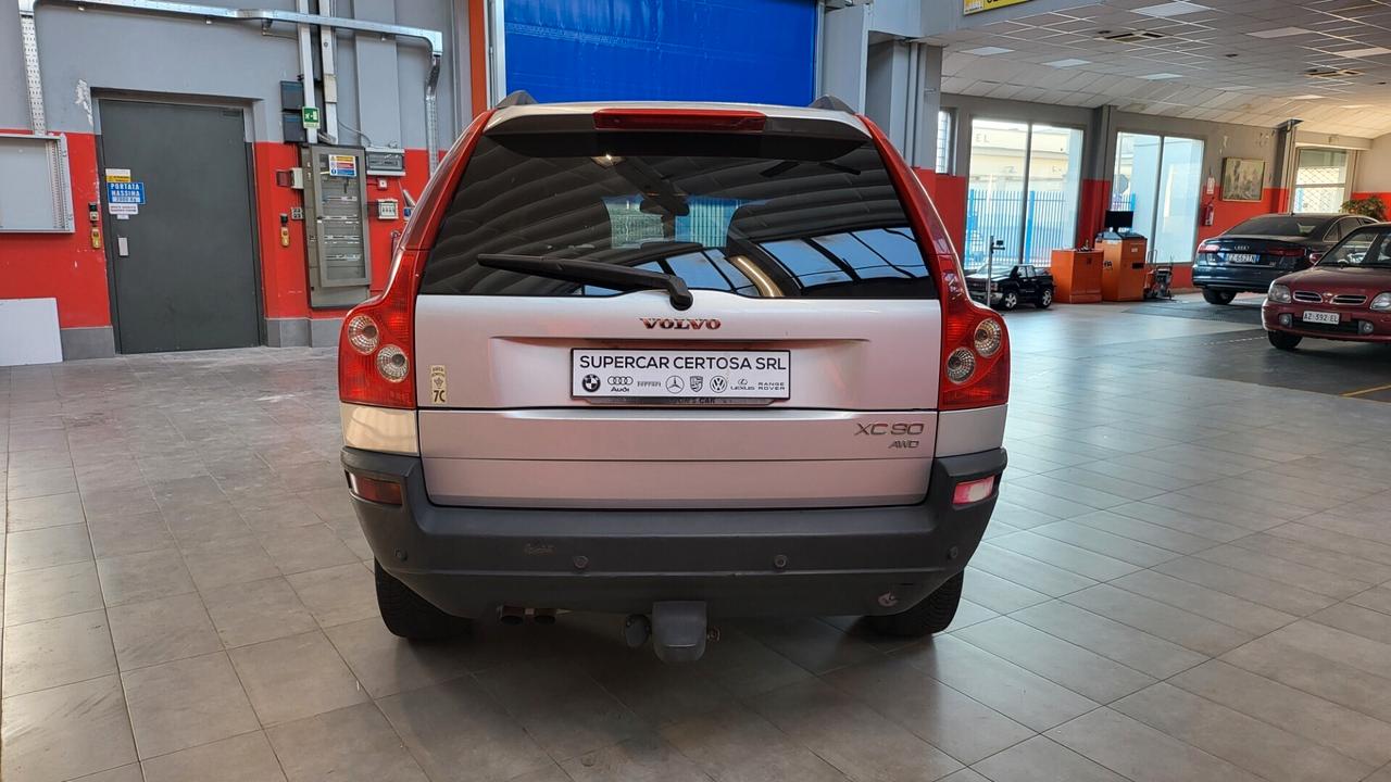 Volvo XC 90 XC90 2.4 D5 185 CV aut. AWD 7 POSTI