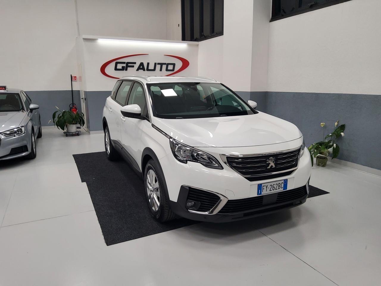 Peugeot 5008 BlueHDi 130 S&S Business