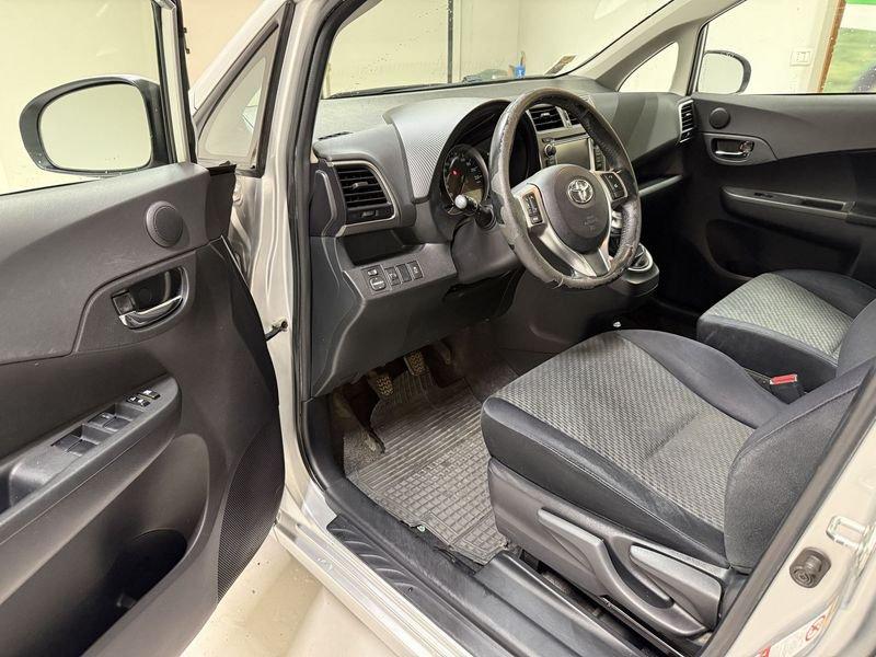 Toyota Verso-S Verso-S 1.4D MT Active