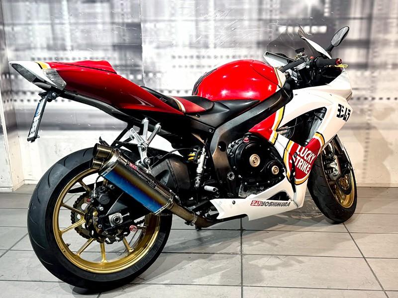 Suzuki GSX-R 750