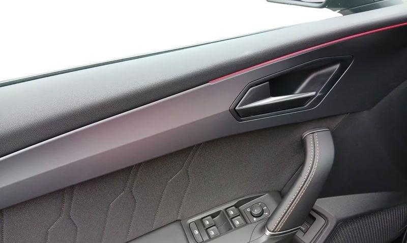 Cupra Leon Leon Sportstourer 1.5 Hybrid 150 CV DSG 18" Gancio Camera