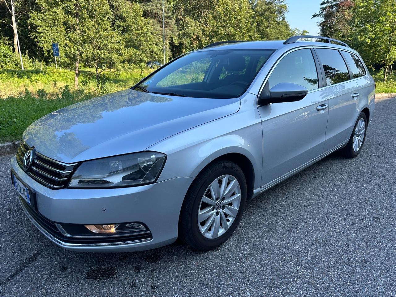 Volkswagen Passat Var. 2.0 TDI Highline* C.D OK *