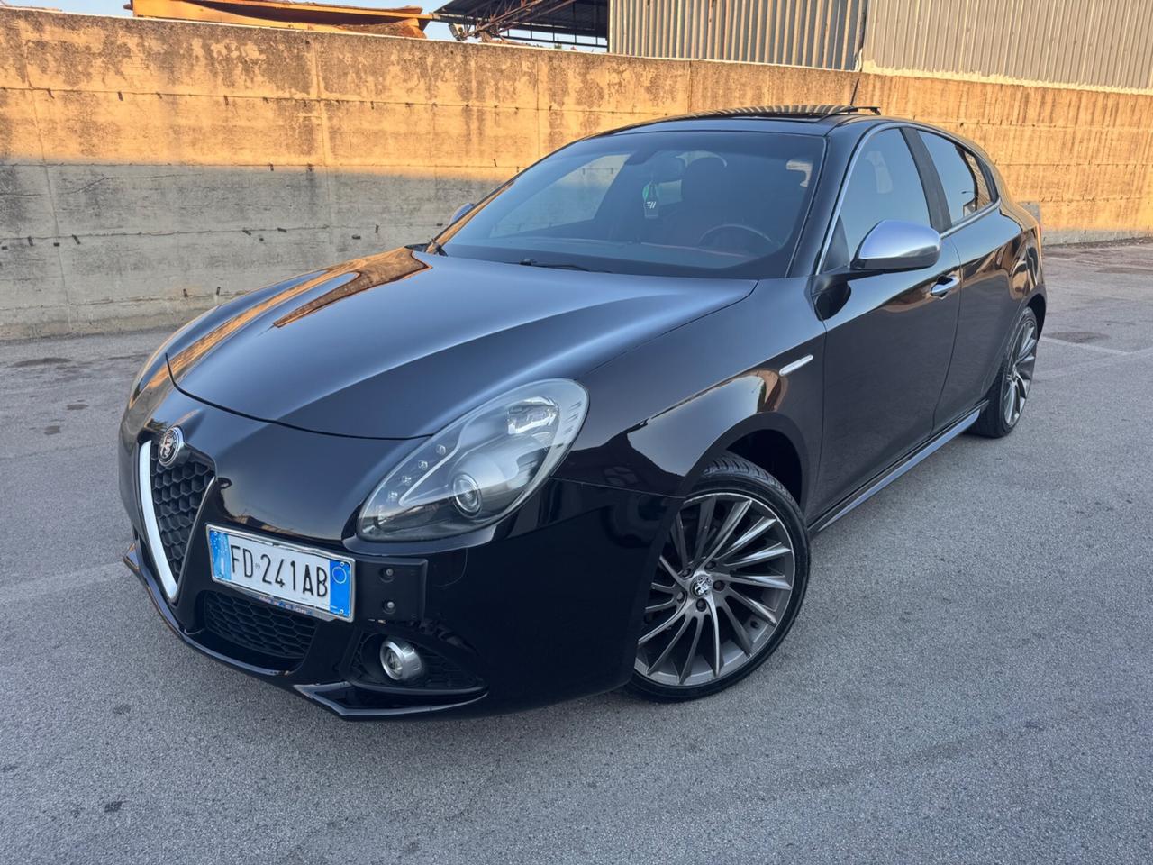 Alfa Romeo Giulietta 1.6 JTDm-2 CV Exclusive Full Optional