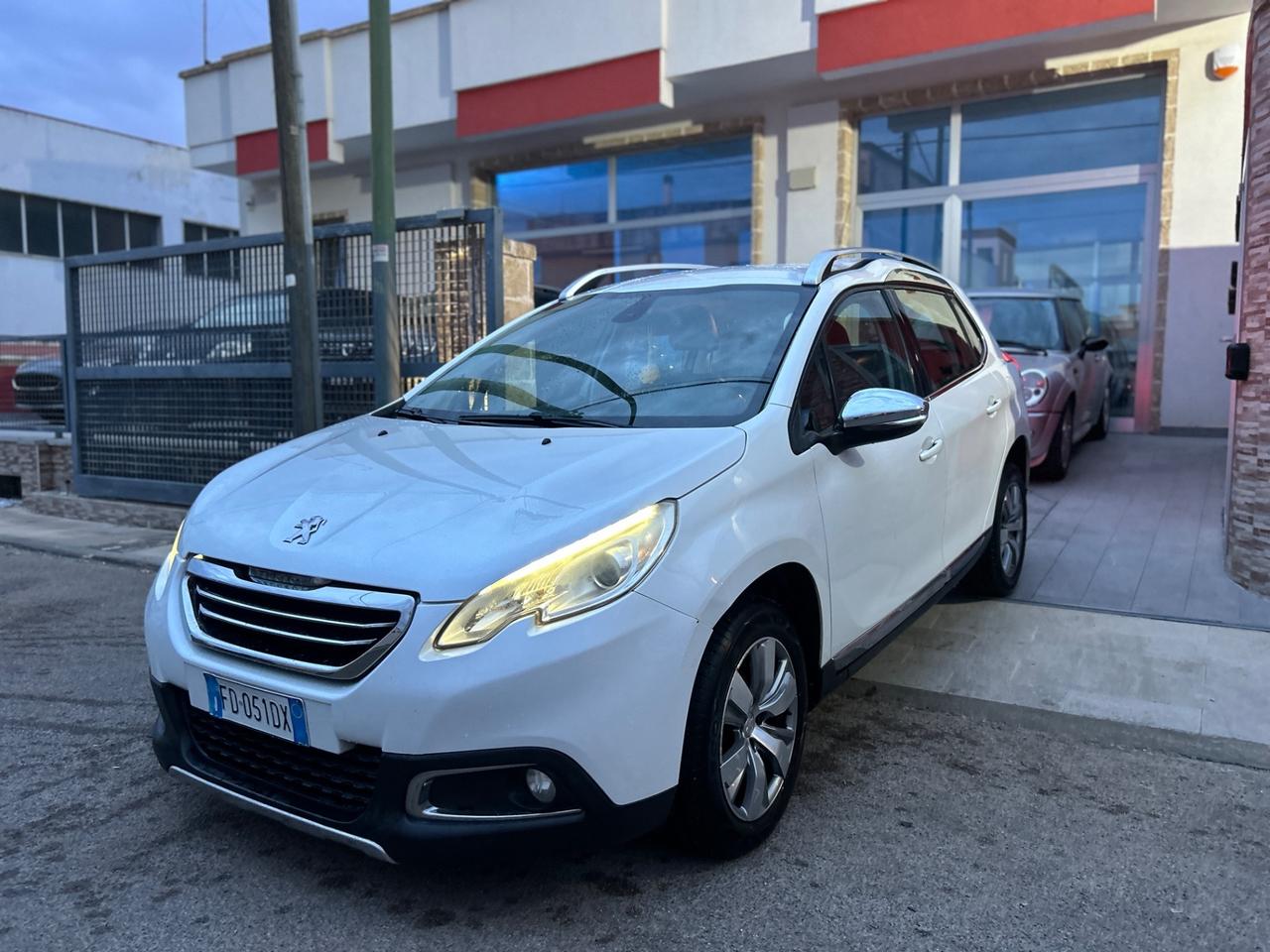 Peugeot 2008 BlueHDi 92 cv ALLURE-2016/CLIMA/SENSORI