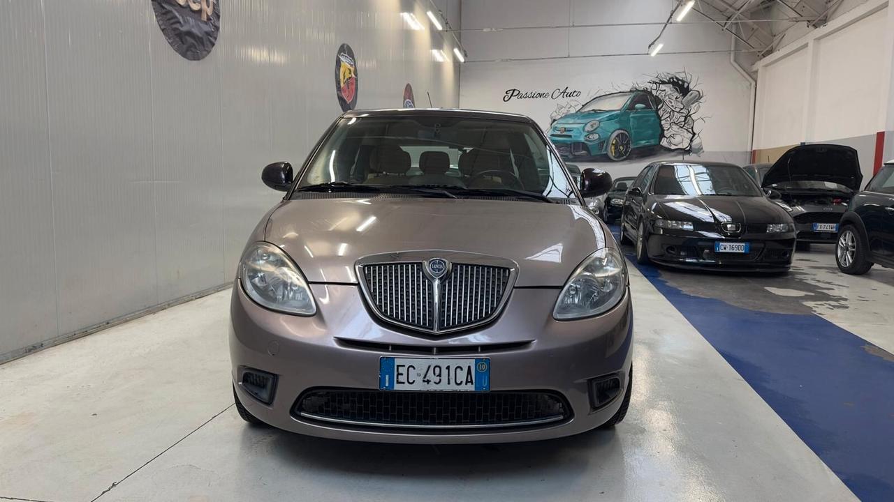 Lancia Ypsilon 1.2 Oro