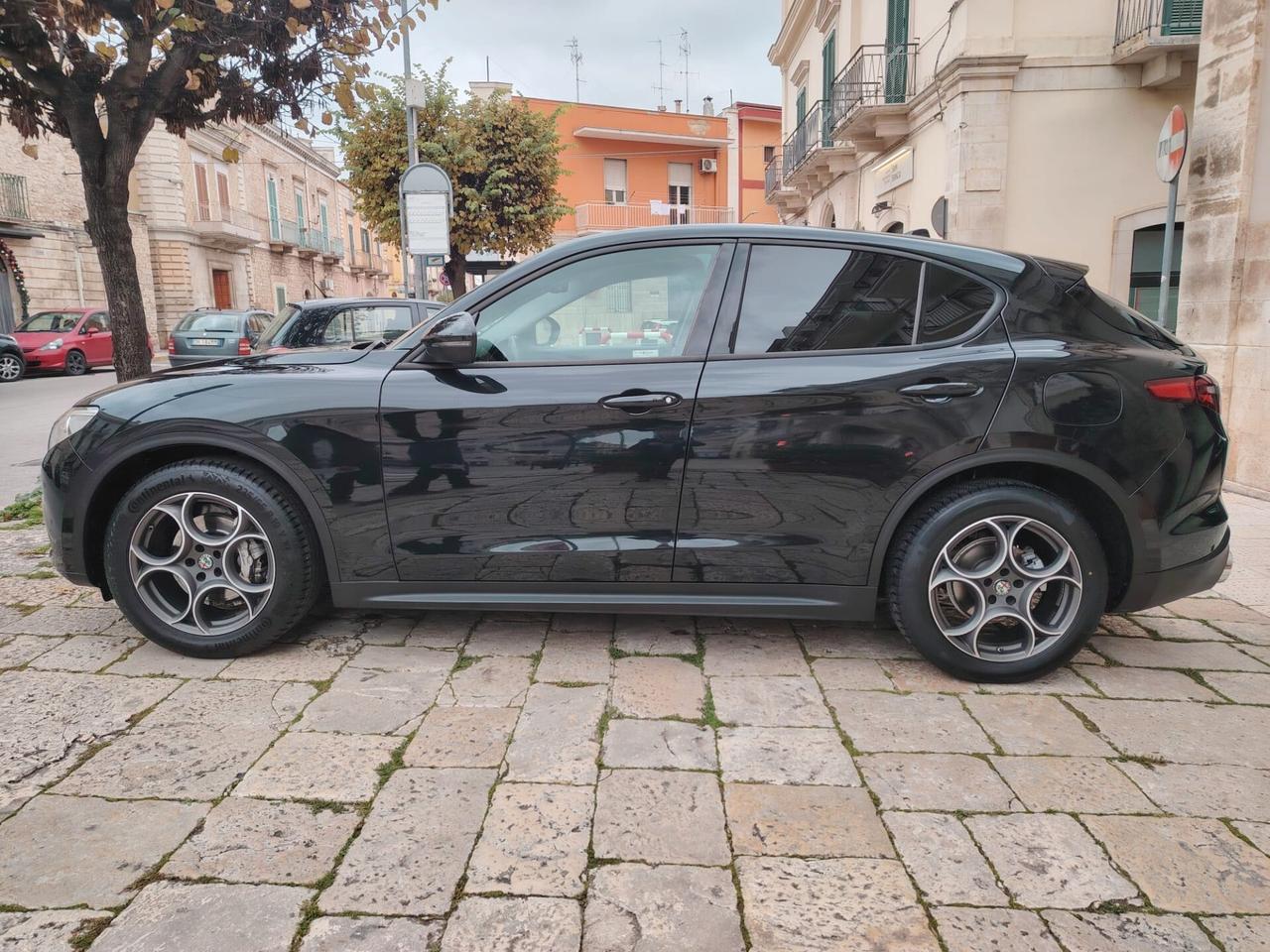 Alfa Romeo Stelvio 2.2 Turbodiesel 180 CV AT8 RWD Executive