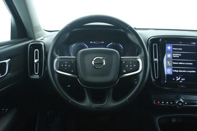 VOLVO XC40 D3 Geartronic Momentum Pro/VIRTUAL