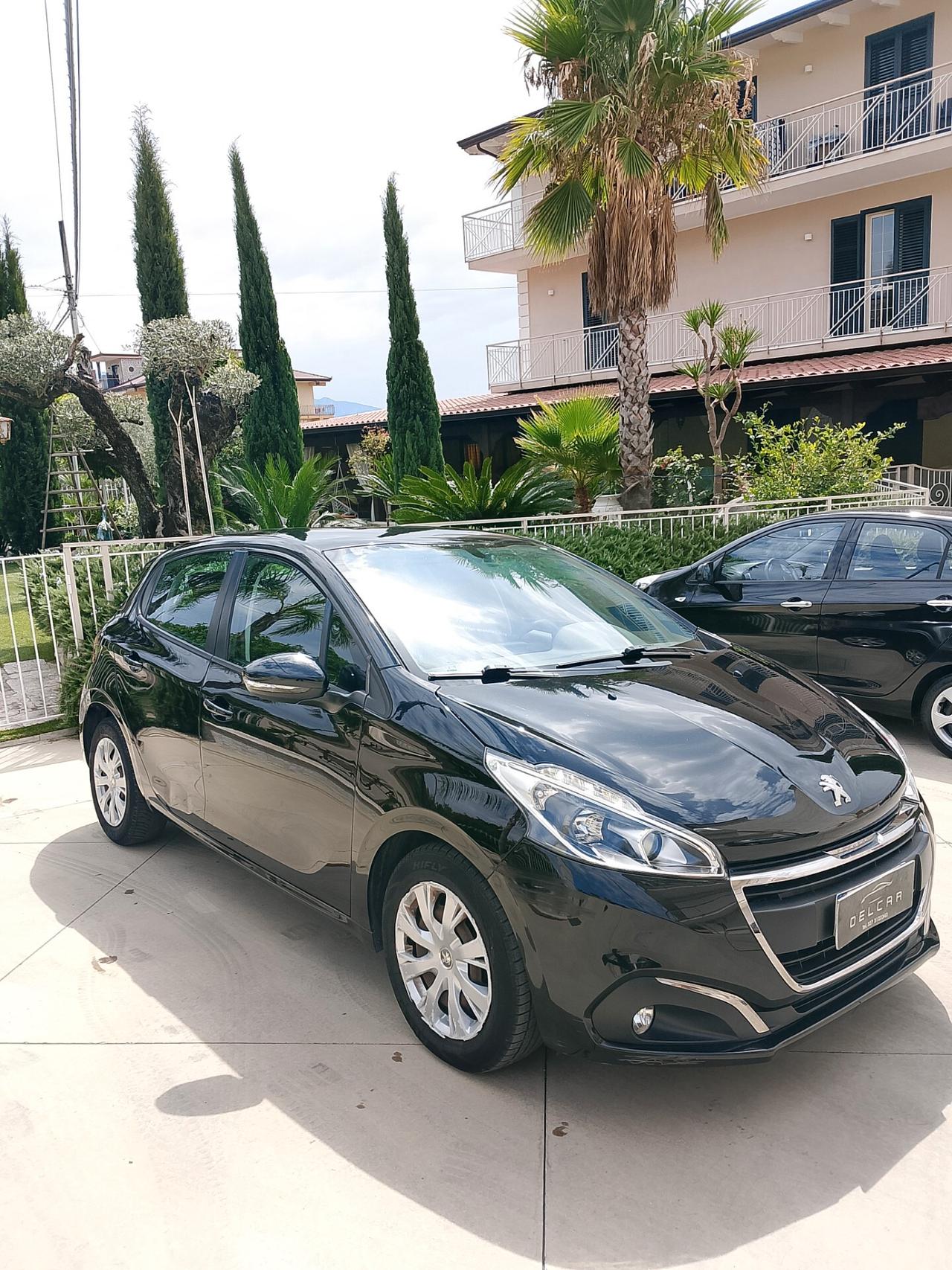 Peugeot 208 BlueHDi 75 5 porte Allure