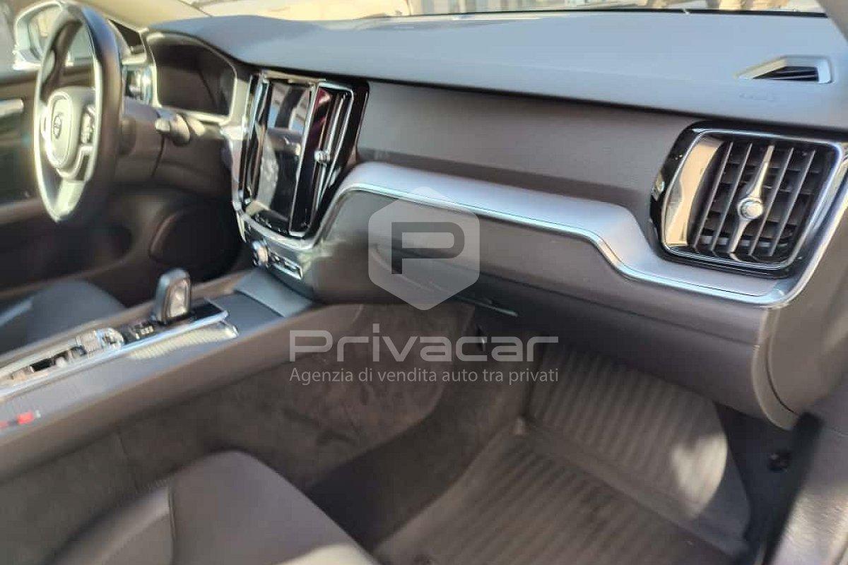 VOLVO V60 B4 Geartronic Momentum Business Pro