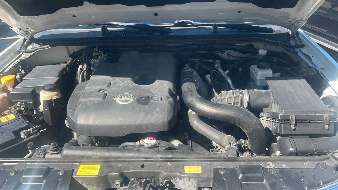 Nissan Navara 2.5 dCi 4 porte Double Cab XE