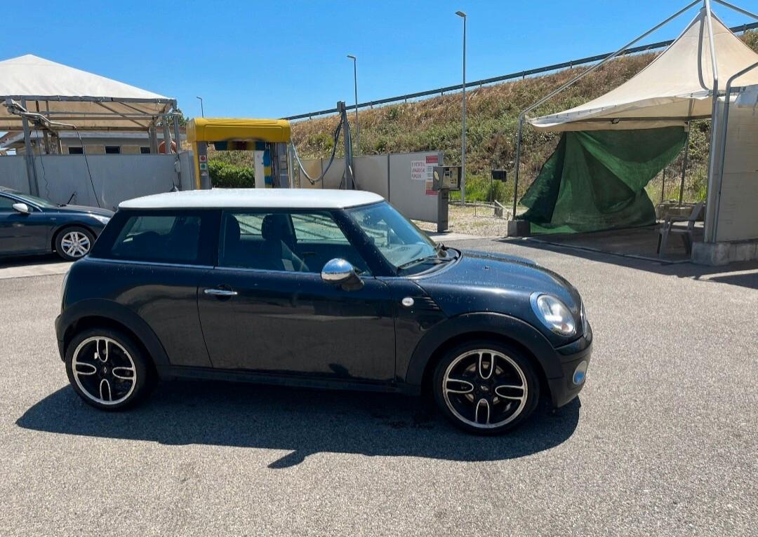 Mini Cooper D 110cv