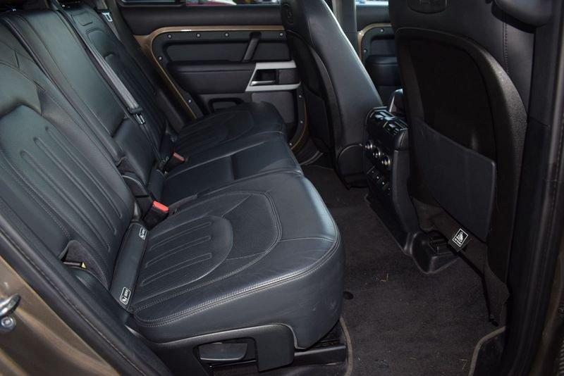 Land Rover Defender Defender 110 2.0 SD4 240CV AWD Auto HSE