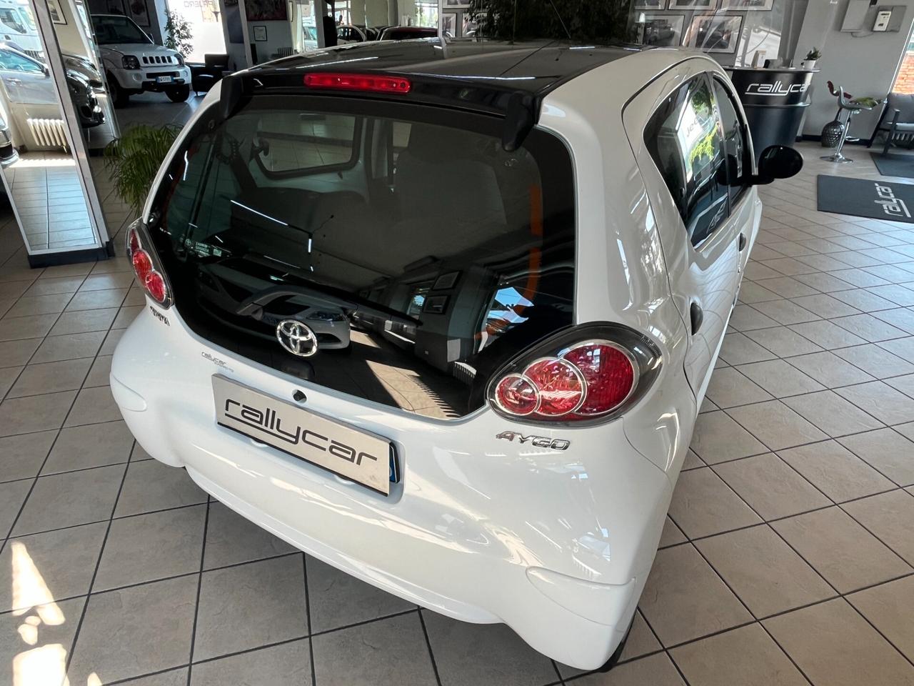 Toyota Aygo 1.0 5 porte EURO5 2014