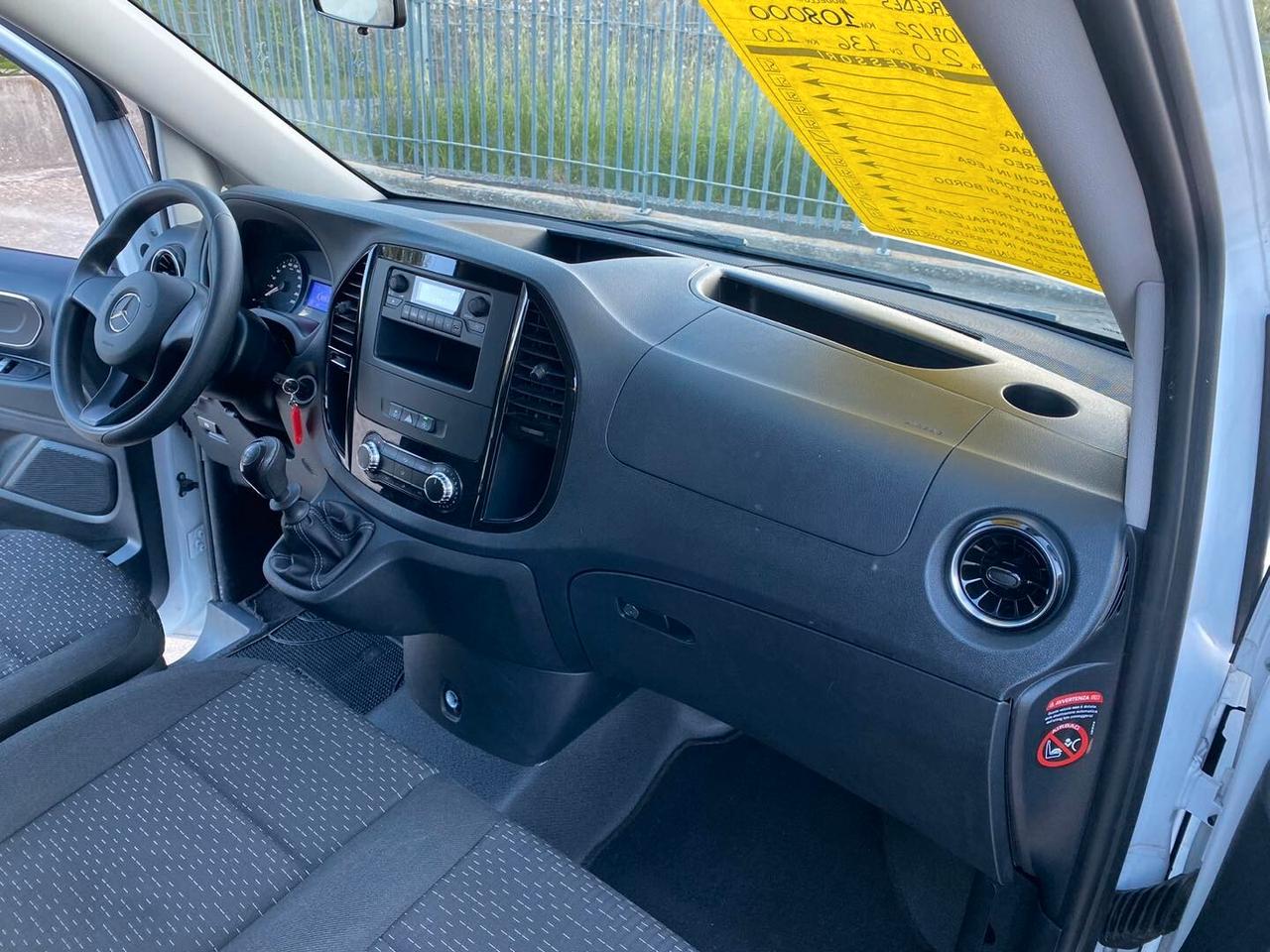 Mercedes-Benz Vito 6 POSTI 114 CDI Mixto Long 2022