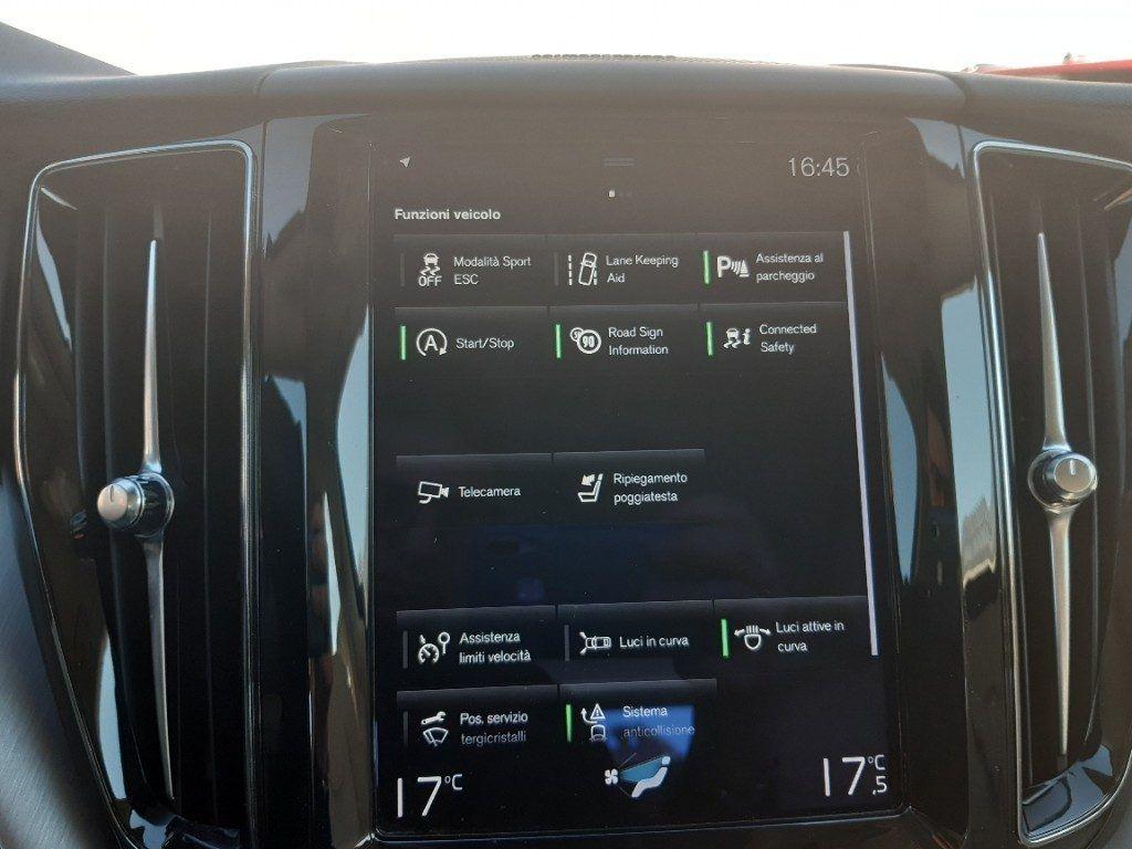 Volvo XC60 B4 (d) Geartronic Momentum