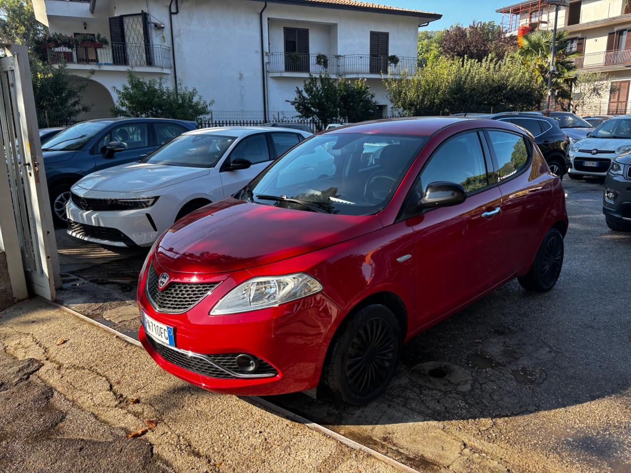 Lancia Ypsilon 1.3 MJT 16V 95 CV 5 porte S&S Gold