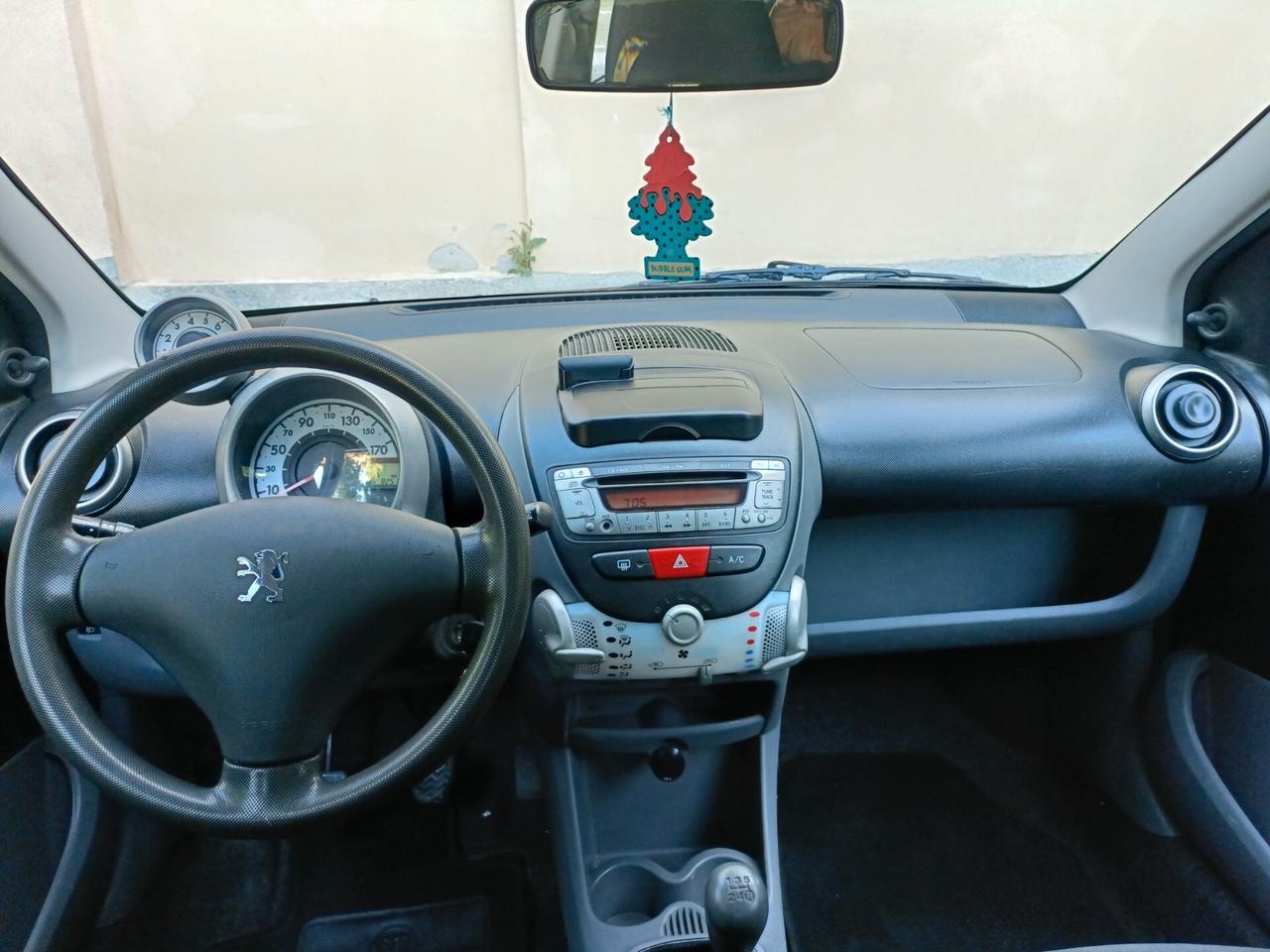 Peugeot 107 1.0 68CV 3p. Sweet Years