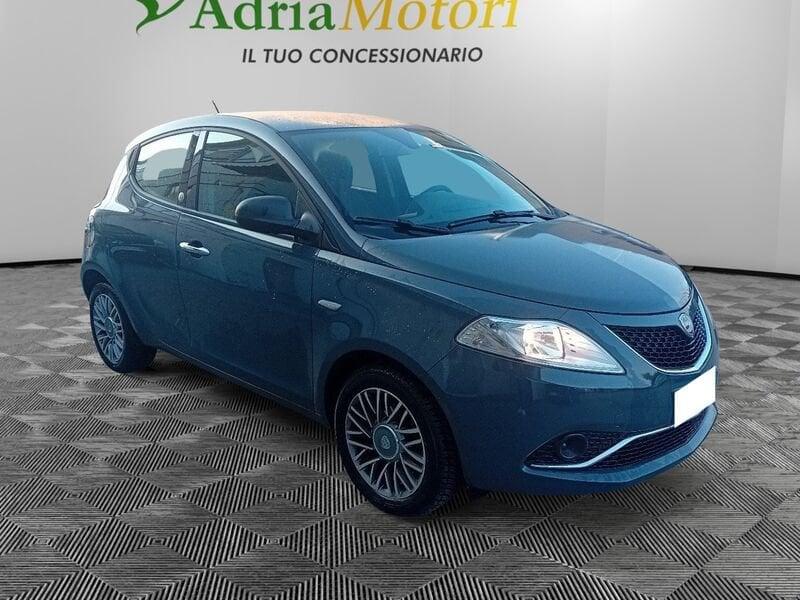 Lancia Ypsilon 1.2 69cv GPL Ecochic Silver