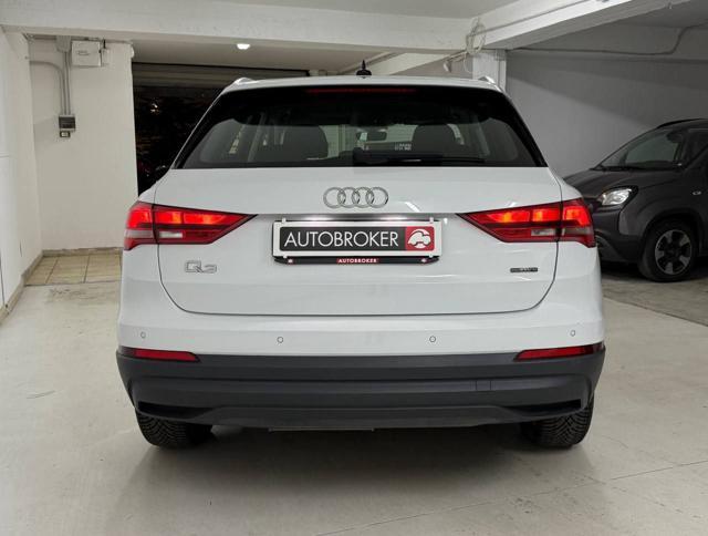 AUDI Q3 40 TDI quattro S tronic Business