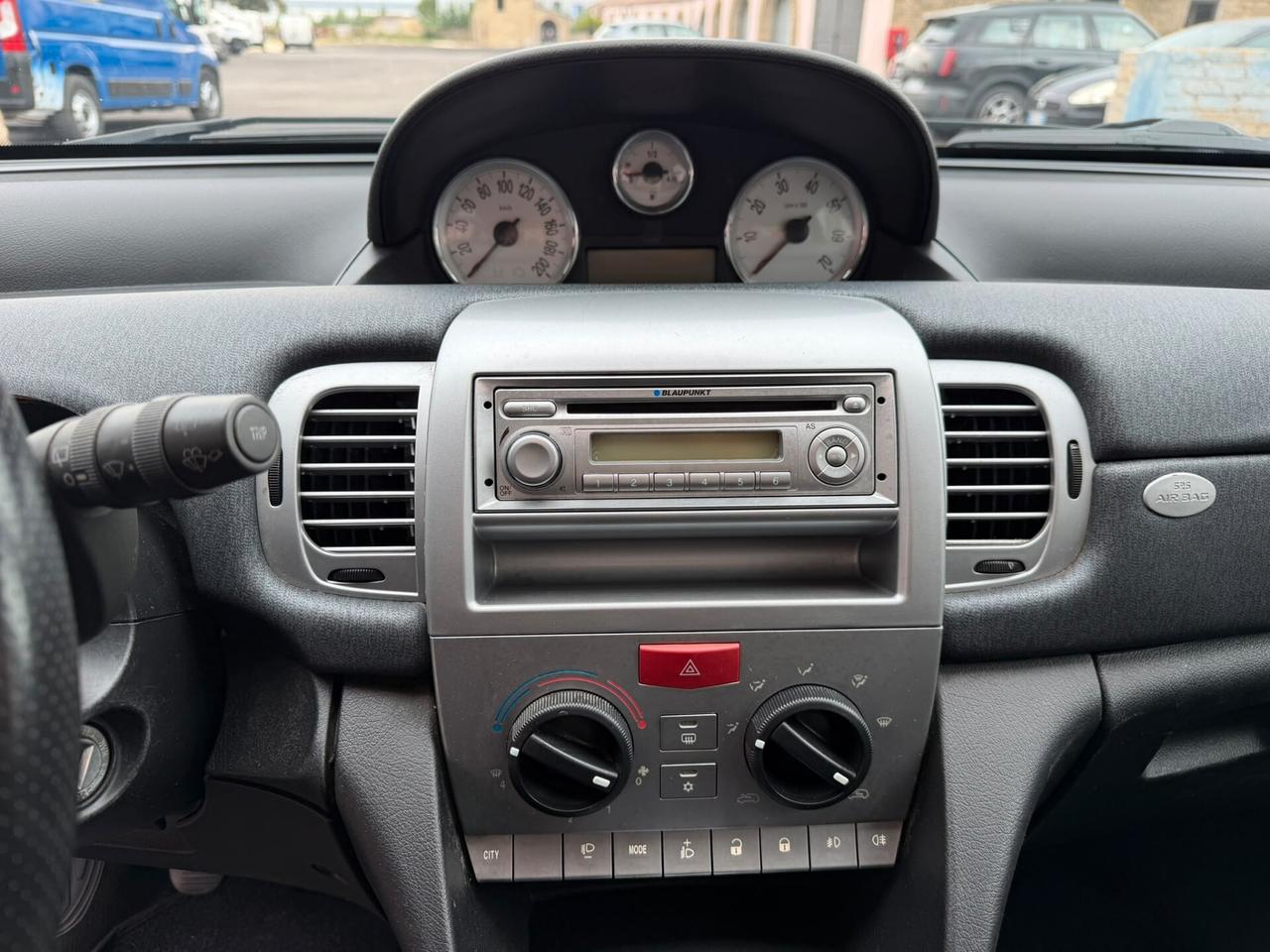 Lancia Ypsilon 1.2 GPL 60cv