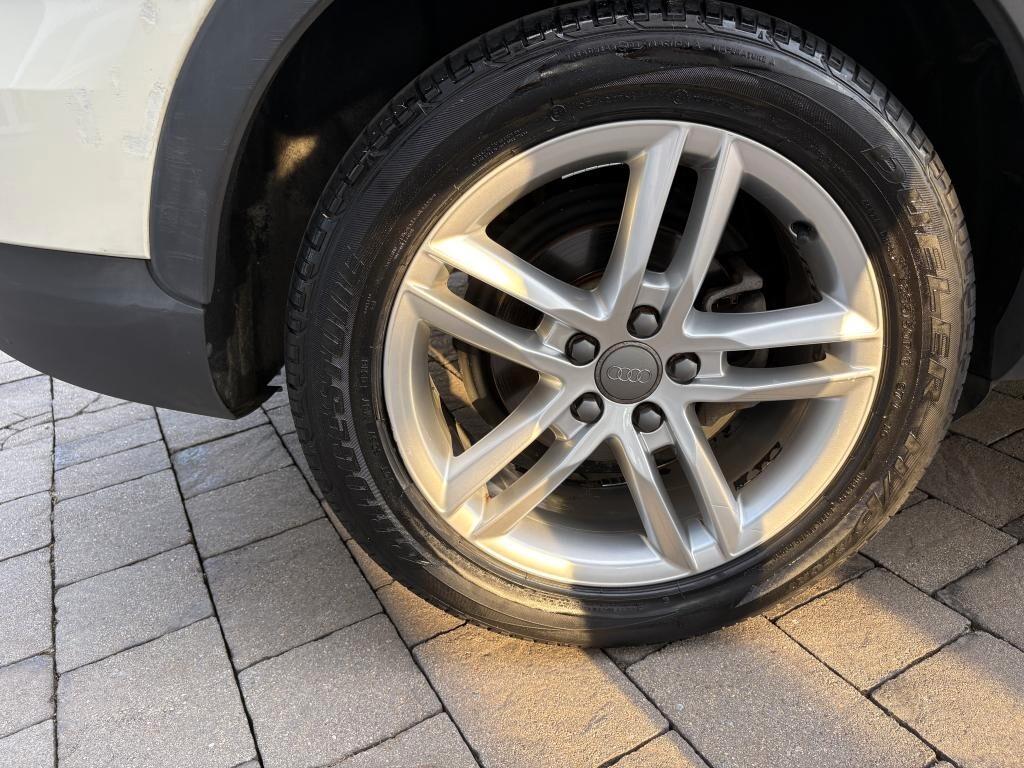 Audi Q3 2.0 TDI 140cv S LINE