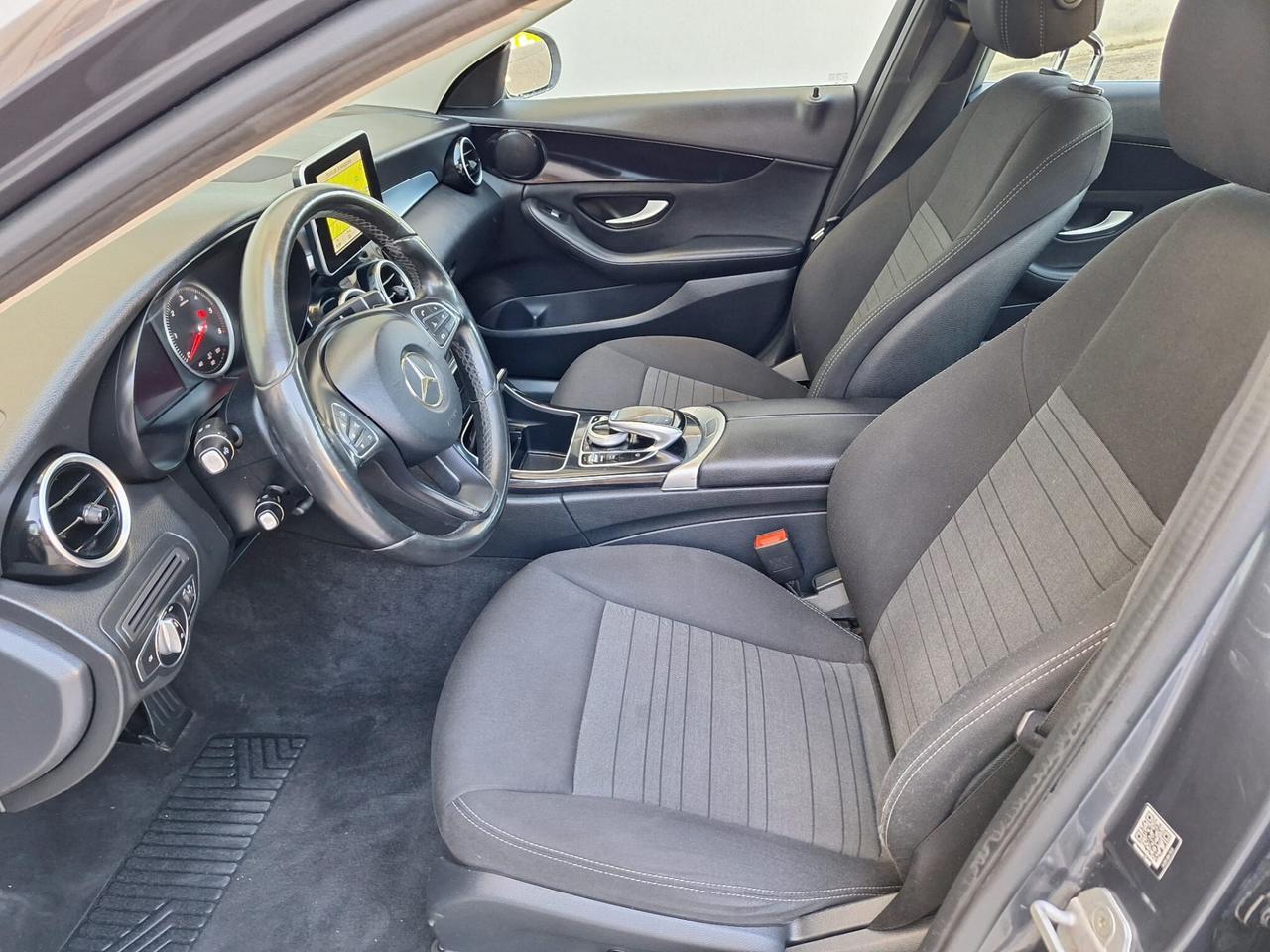 Mercedes Benz C 200 136cv. Automatica