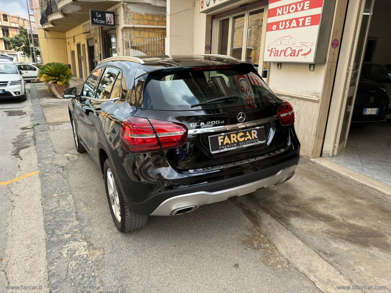 MERCEDES-BENZ GLA 200 d Automatic Sport CROSS