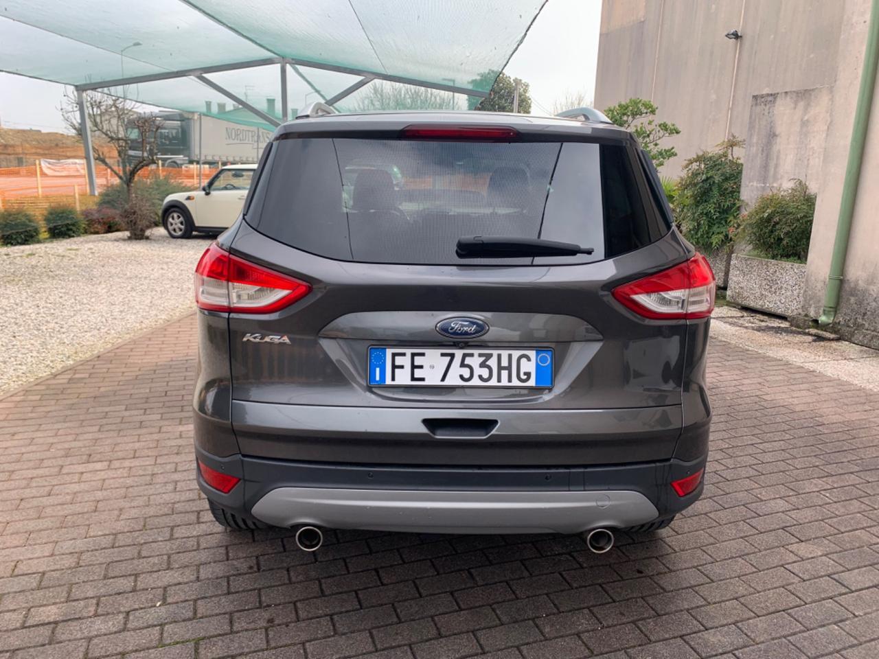 Ford Kuga 2.0 TDCI 150 CV S&S 4WD Powershift Titanium