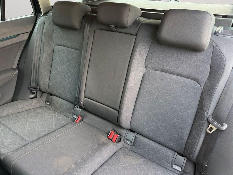 Volkswagen Golf 8 VARIANT 2.0 TDI SCR LIFE DSG 115