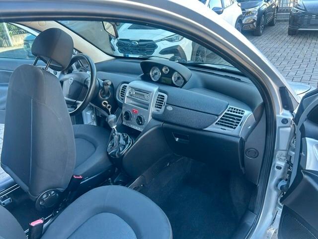 Lancia Ypsilon 1.2 69 CV 5 porte S&S Platinum