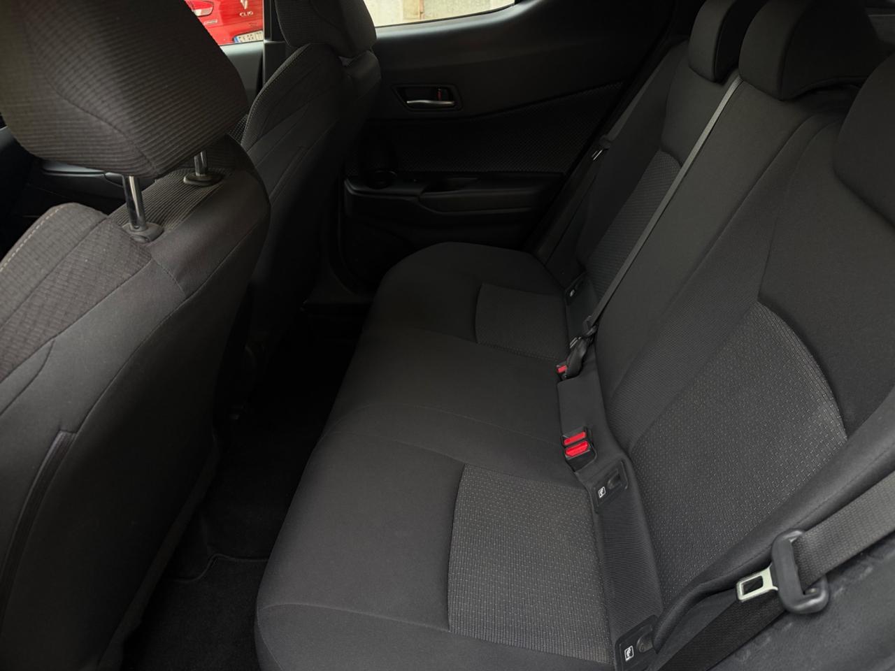Toyota C-HR 1.8 Hybrid E-CVT Lounge
