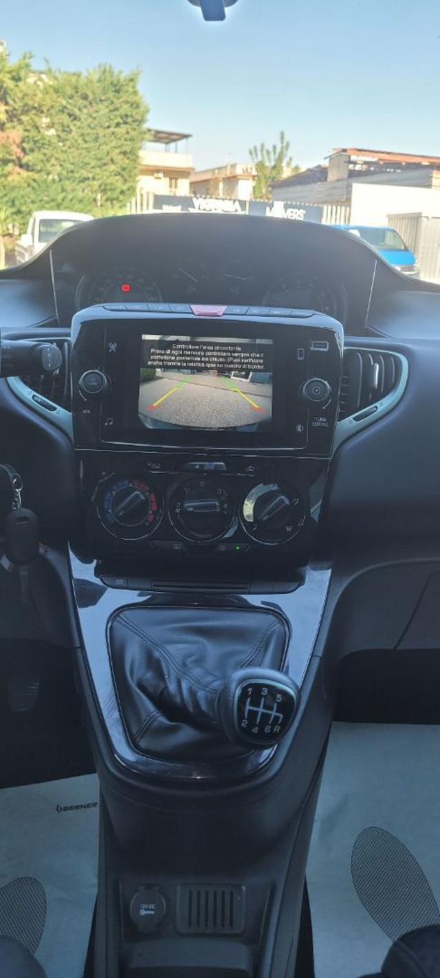 LANCIA Ypsilon 1.0 FireFly 5 porte S&S Hybrid Gold