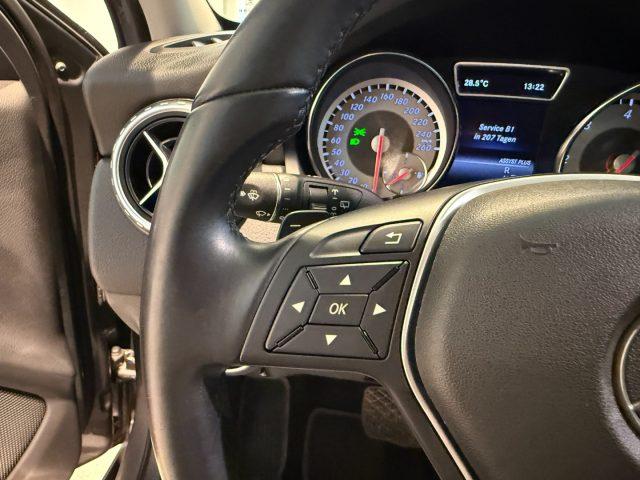 MERCEDES-BENZ GLA 200 CDI Automatic 4Matic Executive LED Navi Bluetooth