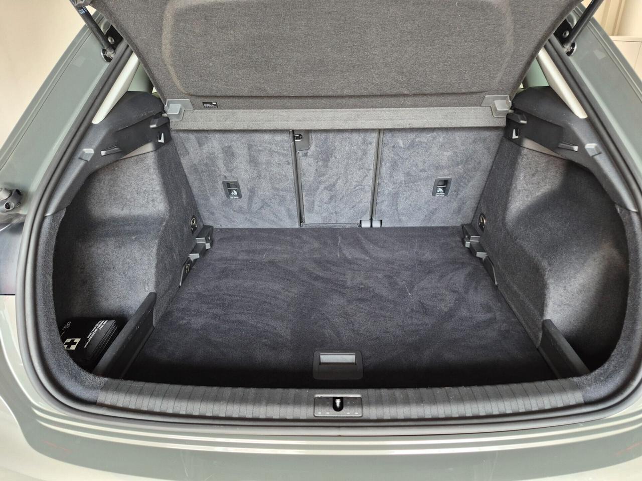 Audi Q3 35 TDI *QUATTRO* S-TRONIC VIRTUAL COCKPIT APPLE CARPLAY / ANDROID AUTO